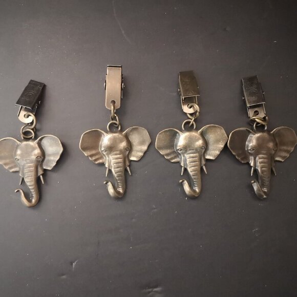 Other - Set of 4 Amarula Cream Elephant Head Shaped Hanging Metal Tablecloth Weights